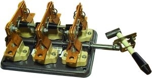 TDM ELECTRIC SQ0730-0009 Рубильник РБ-31 100А правый привод